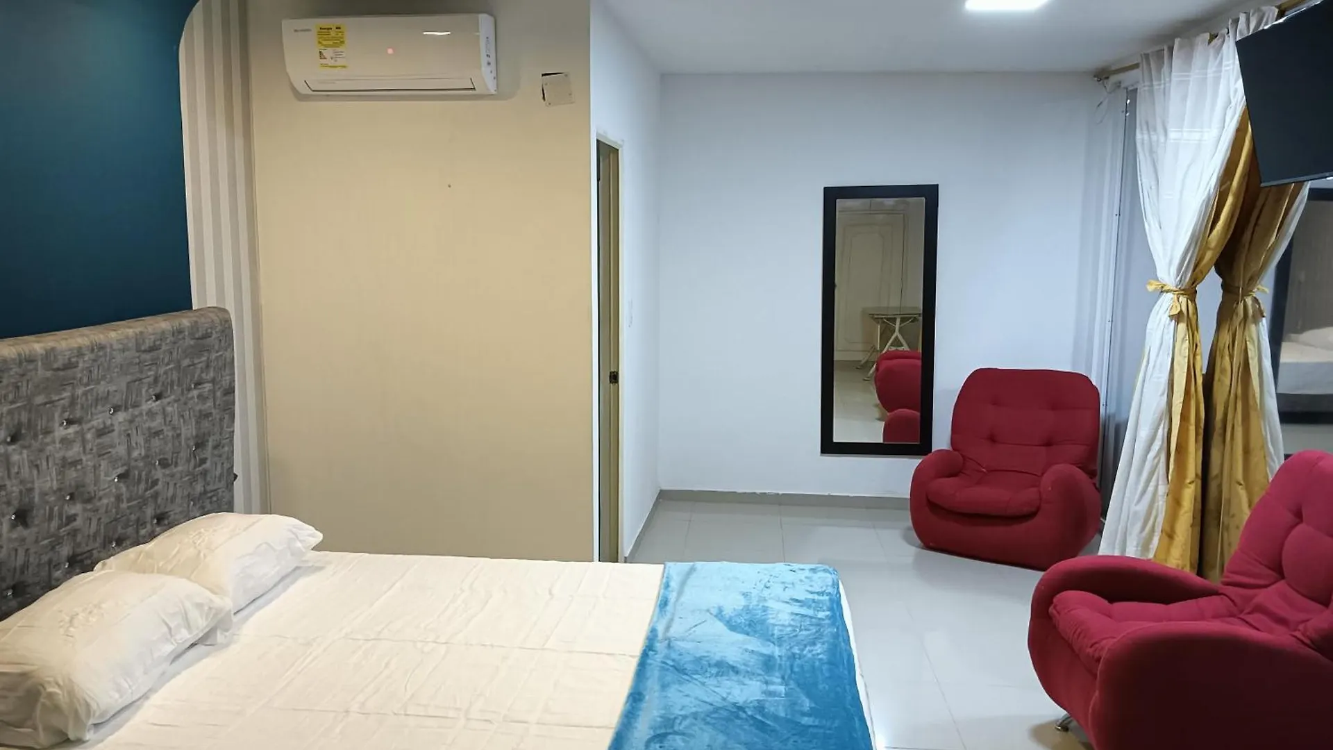 Hotel Pasarela Cali